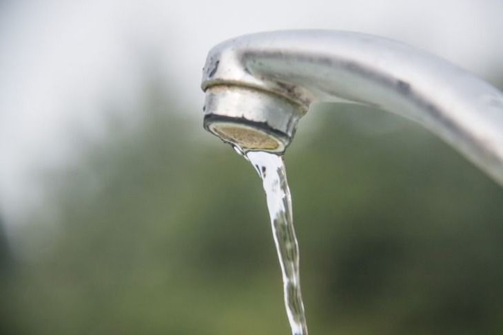 Как дешево сделать фильтр для питьевой воды: этот способ заменит дорогое оборудование