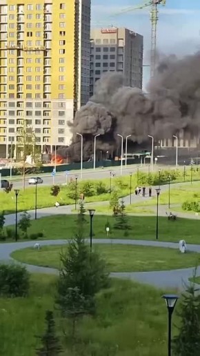 «Что-то взорвалось»: пожар в Тюмени