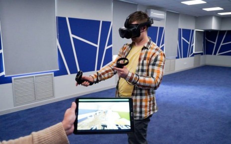  VR- &quot;&quot;      