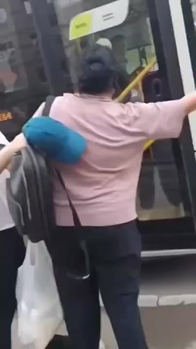  :   ,    ,      