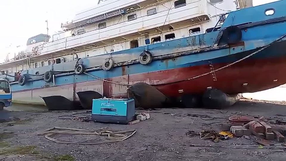     -  1,5      -        2025 ,    -  ...