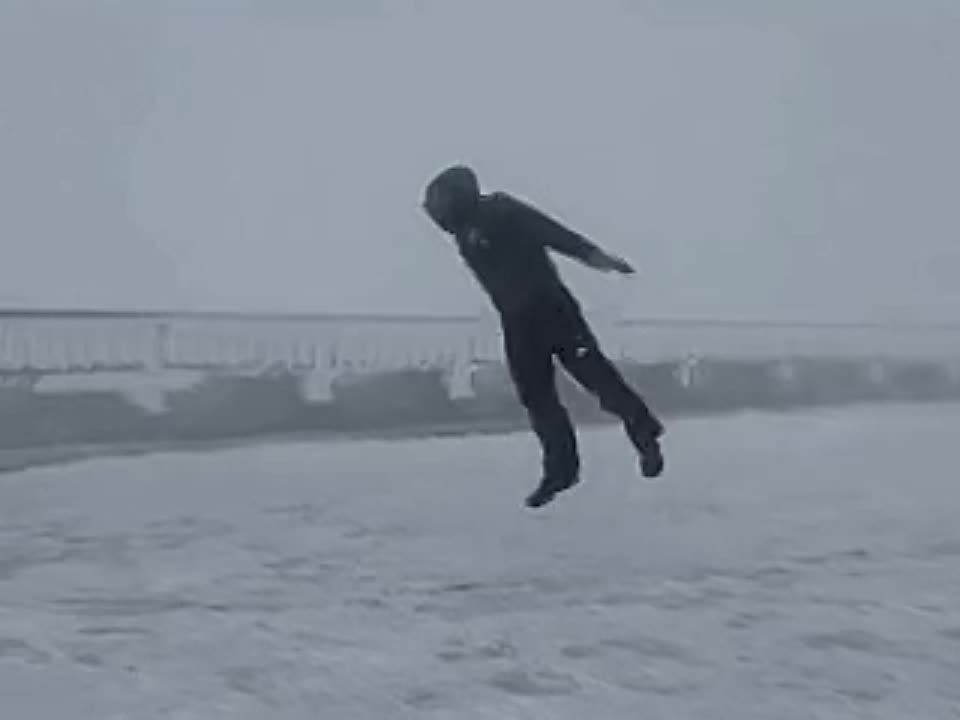            ,    