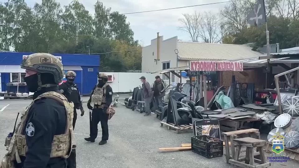  :      