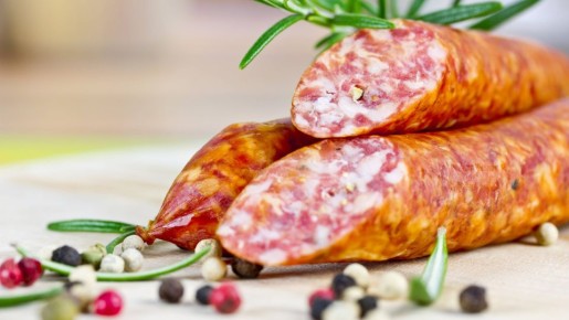 Не берите такую сырокопченную колбасу даже по акции: мяса там — кот наплакал