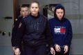 Певец Шарлот устроил скандал на суде: протест против переноса в колонию