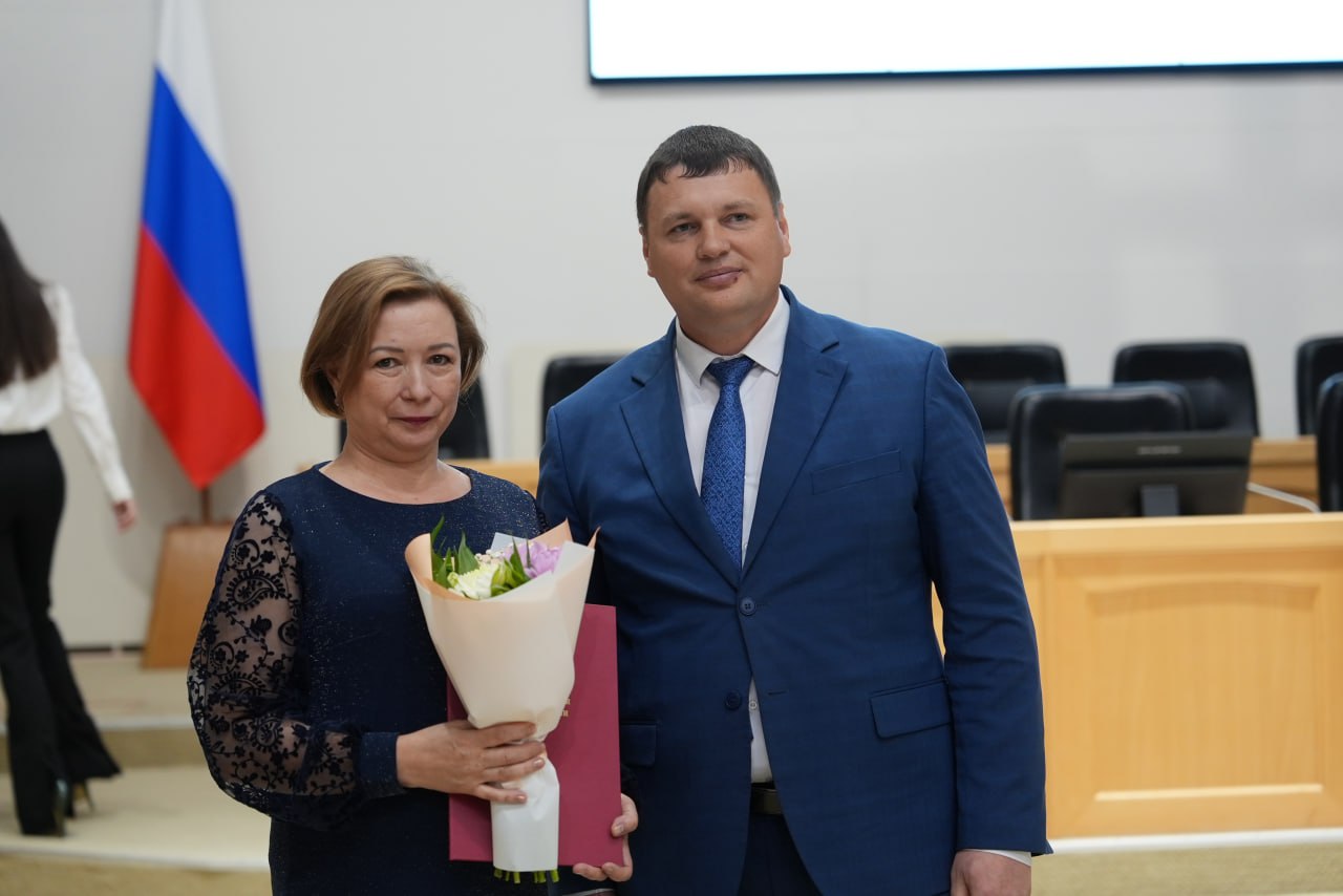 Все начинается с дороги – и новый день, и жизнь сама Все начинается с дороги – и новый день, и жизнь сама