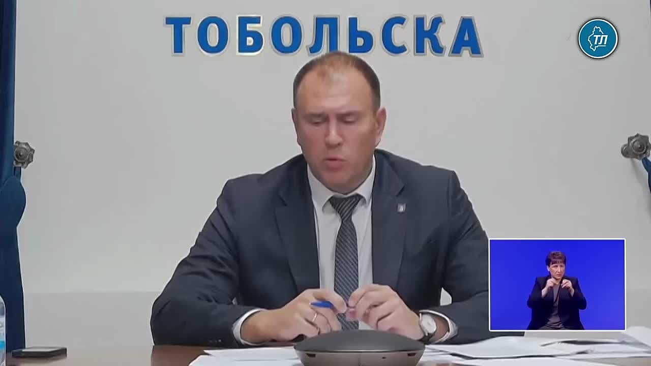 Паромные пары для перевозки жителей Тобольского района через Иртыш возводят на переправе Тобольск - Бекерево