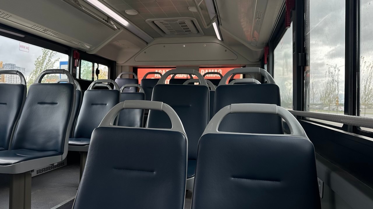 Максим Афанасьев: Во время прямой линии губернатора Тюменской области А.В. Моора поступили вопросы, связанные с заменой автобусов среднего класса на большегрузные модели на городских маршрутах Максим Афанасьев: Во время прямой линии губернатора Тюменской области А.В. Моора поступили вопросы, связанные с заменой автобусов среднего класса на большегрузные модели на городских маршрутах