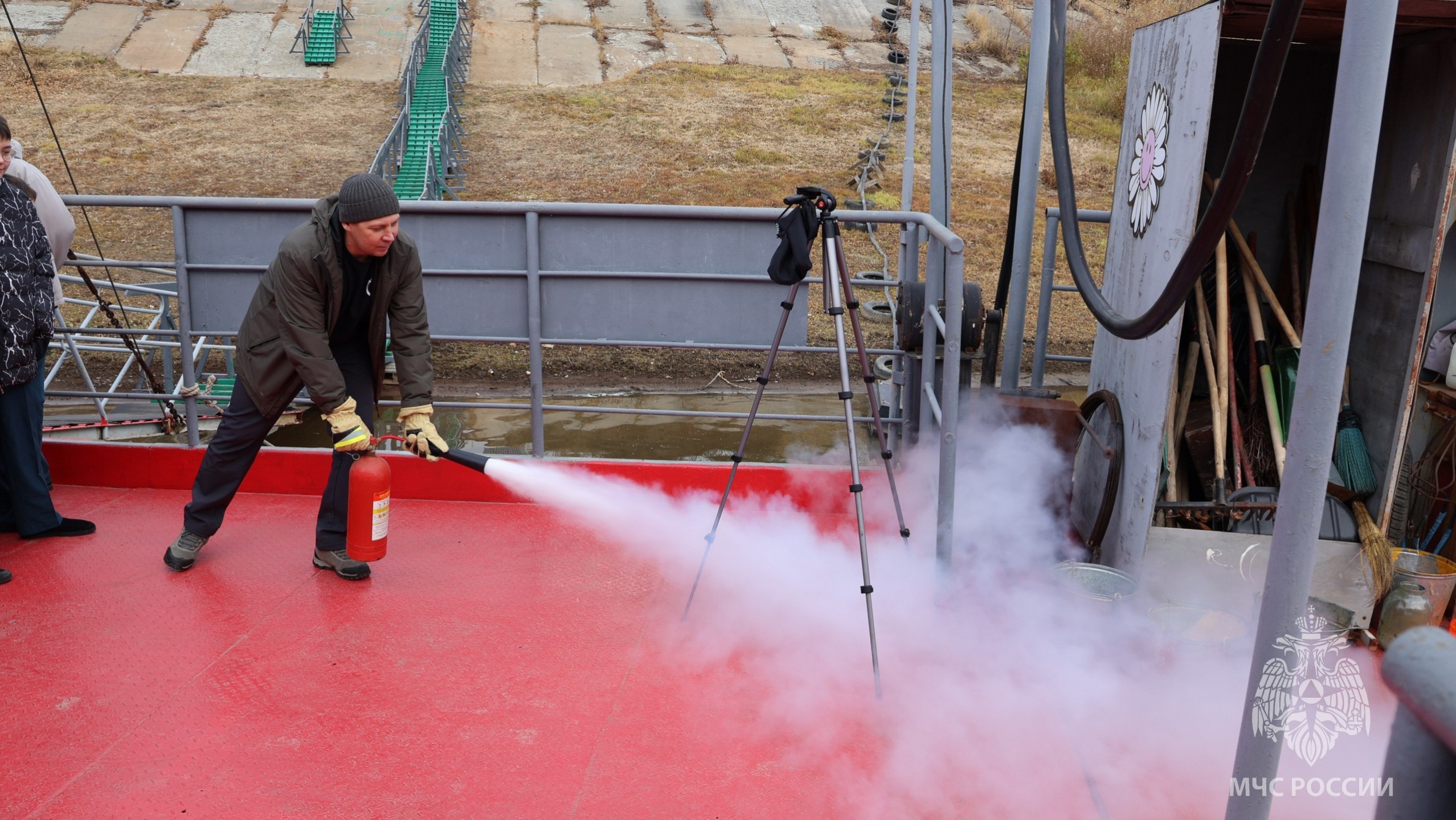 Для кадетов МЧС России привычная среда — пожарно-спасательные части Для кадетов МЧС России привычная среда — пожарно-спасательные части