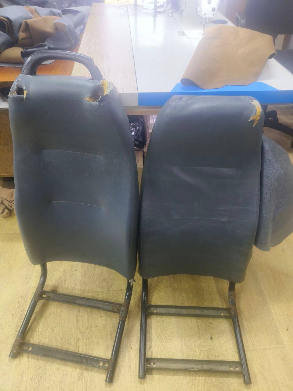 Сиденья в тюменских автобусах приводят в нормальный вид: «Тюменьгортранс» меняет чехлы