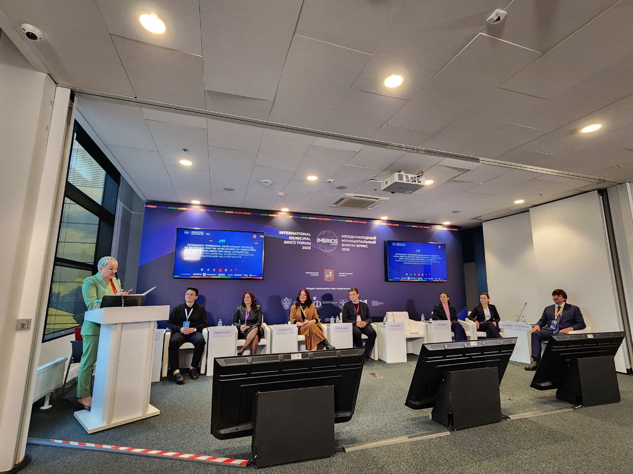 Главы округов Тюменской области участвуют в Международном муниципальном форуме БРИКС Главы округов Тюменской области участвуют в Международном муниципальном форуме БРИКС