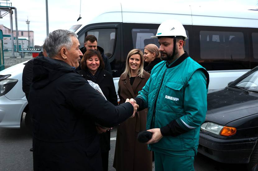 Два дня в Тюменской области работала комиссия Совета законодателей РФ при Федеральном Собрании по координации законотворческой деятельности и мониторингу законодательства Два дня в Тюменской области работала комиссия Совета законодателей РФ при Федеральном Собрании по координации законотворческой деятельности и мониторингу законодательства