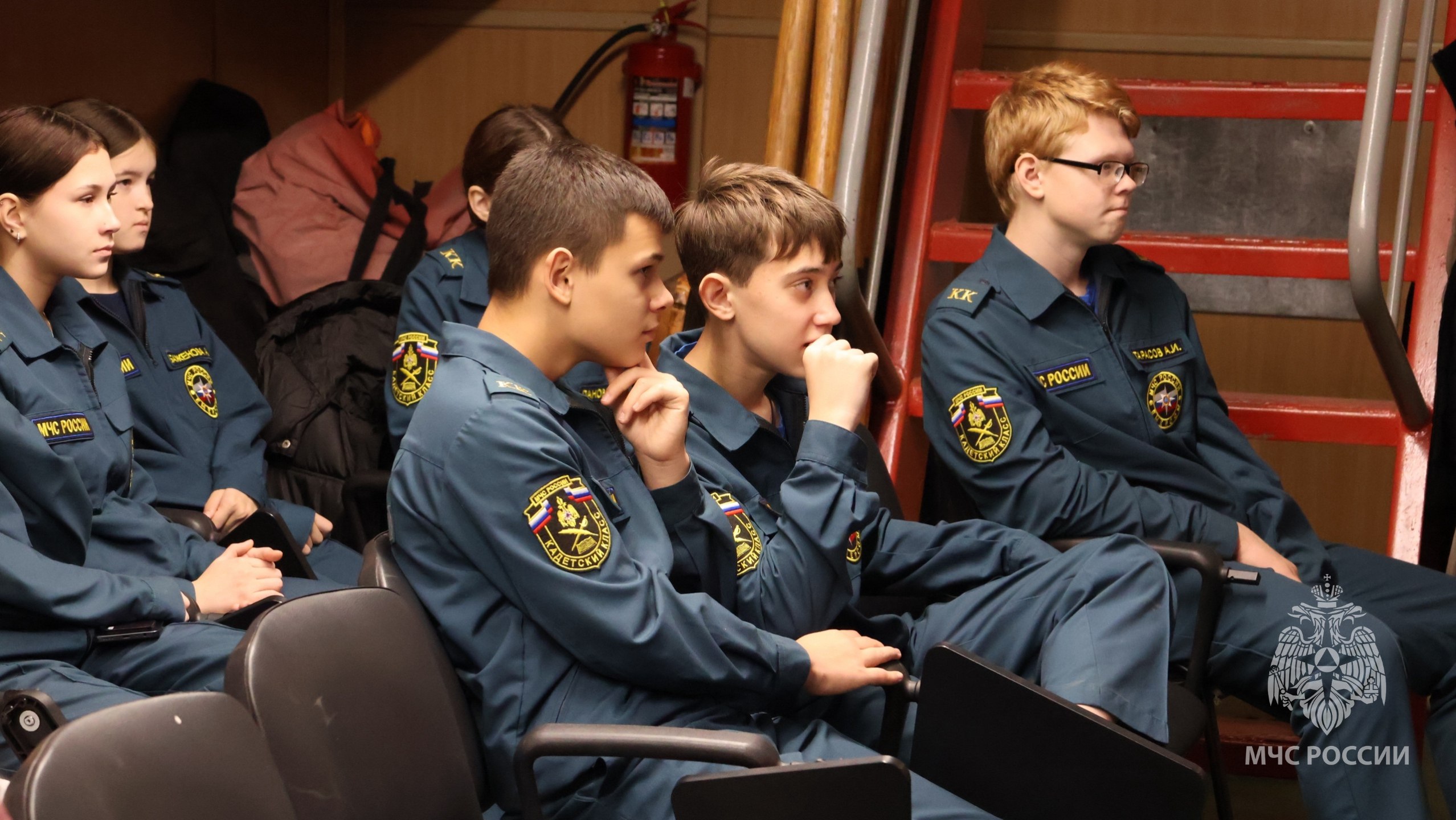 Для кадетов МЧС России привычная среда — пожарно-спасательные части Для кадетов МЧС России привычная среда — пожарно-спасательные части