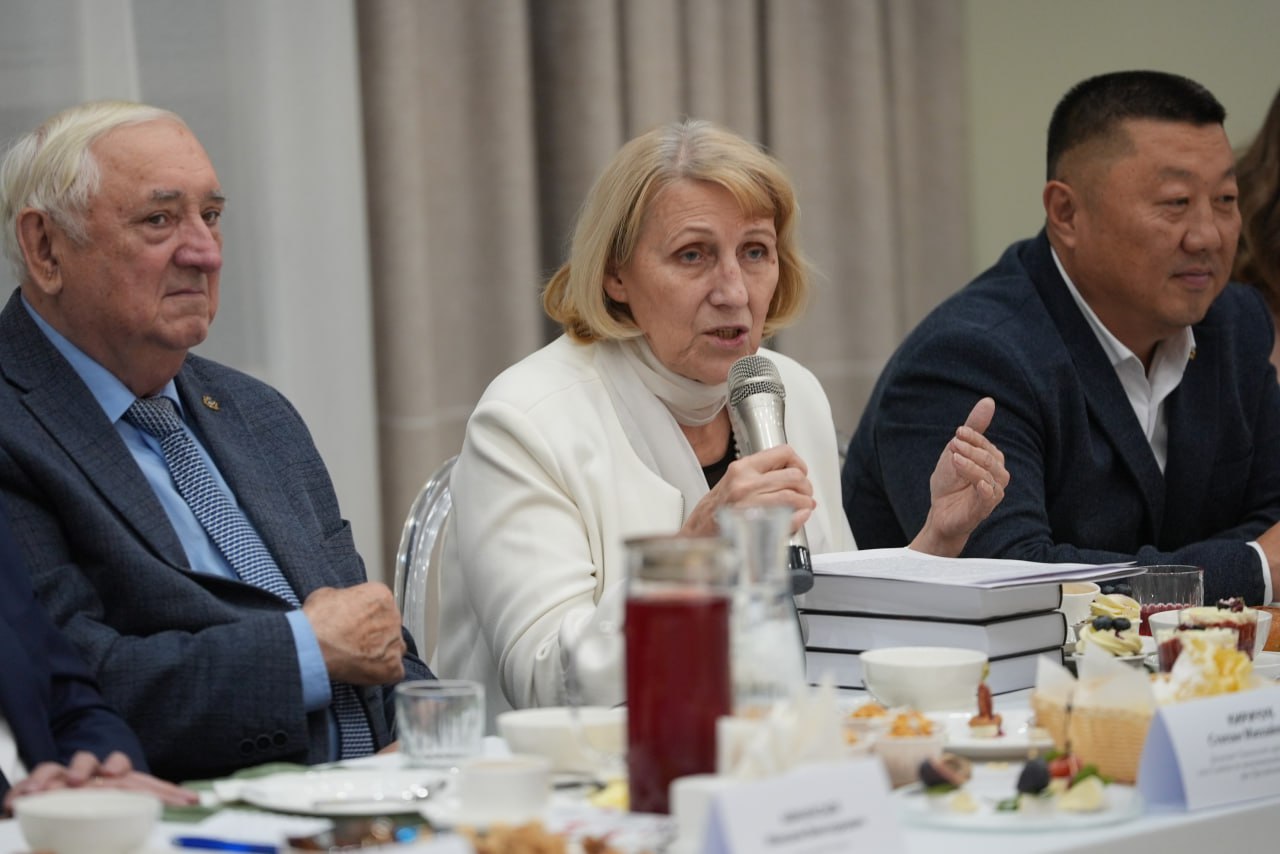 Максим Афанасьев: Встречи, которые меняют город к лучшему! Максим Афанасьев: Встречи, которые меняют город к лучшему!