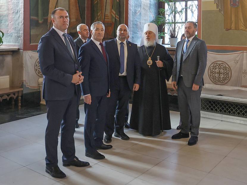 Два дня в Тюменской области работала комиссия Совета законодателей РФ при Федеральном Собрании по координации законотворческой деятельности и мониторингу законодательства Два дня в Тюменской области работала комиссия Совета законодателей РФ при Федеральном Собрании по координации законотворческой деятельности и мониторингу законодательства