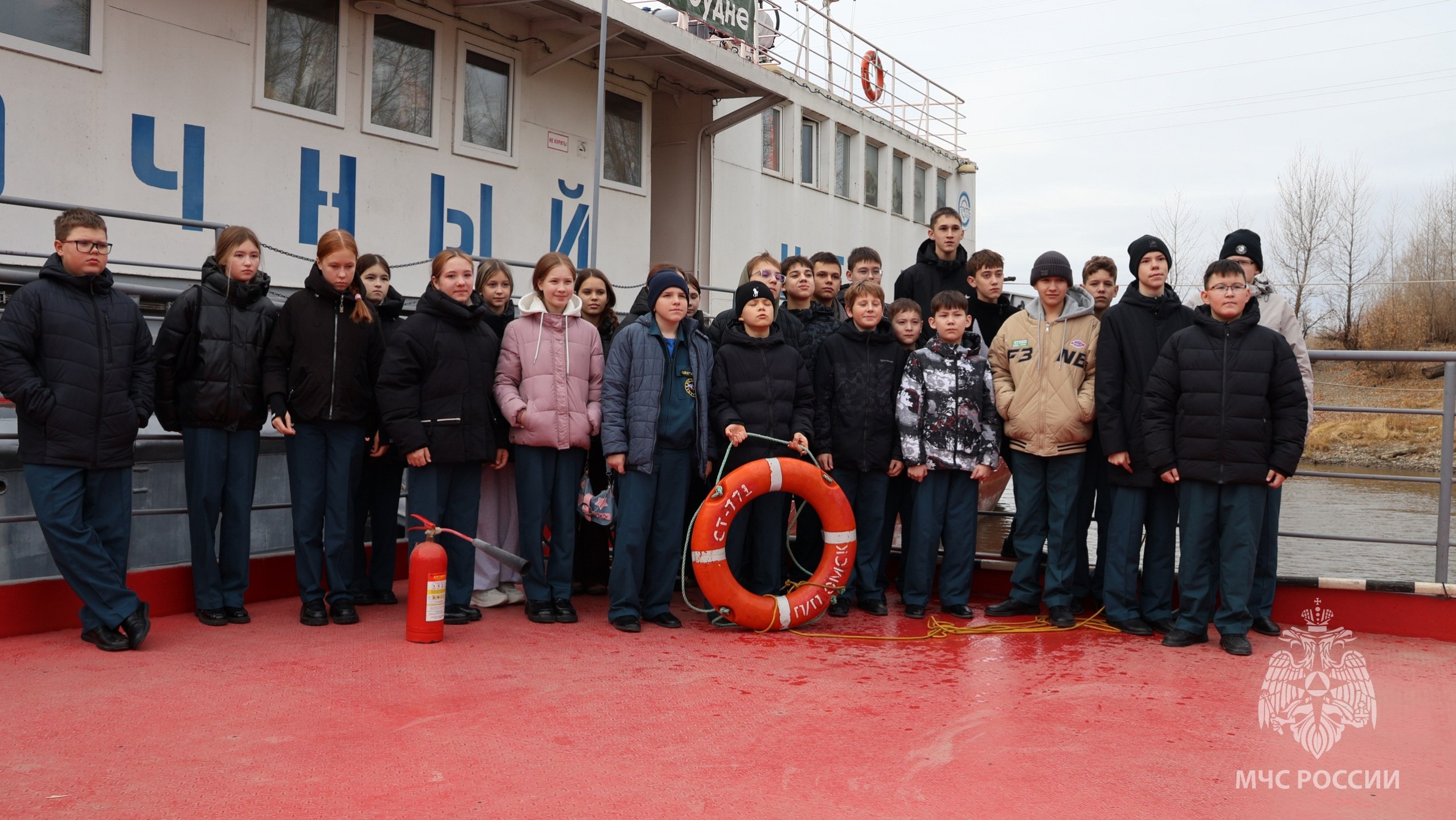 Для кадетов МЧС России привычная среда — пожарно-спасательные части Для кадетов МЧС России привычная среда — пожарно-спасательные части