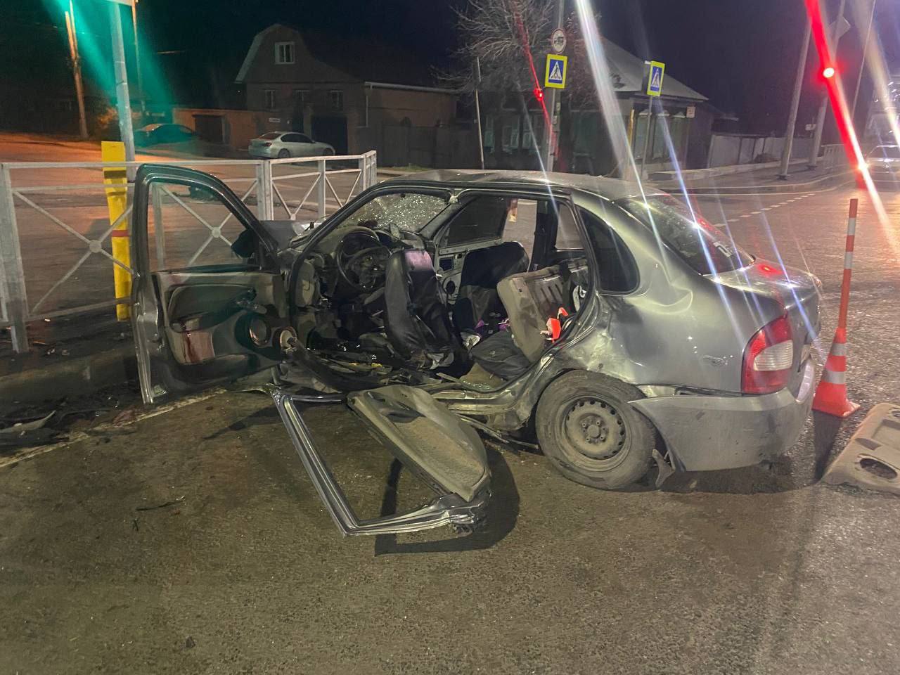 4 человека получили ранения в ночной аварии под Тюменью