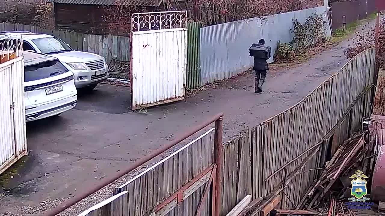 Бездомный украл крупную сумму денег и раздал более 200 тысяч друзьям в Тюмени