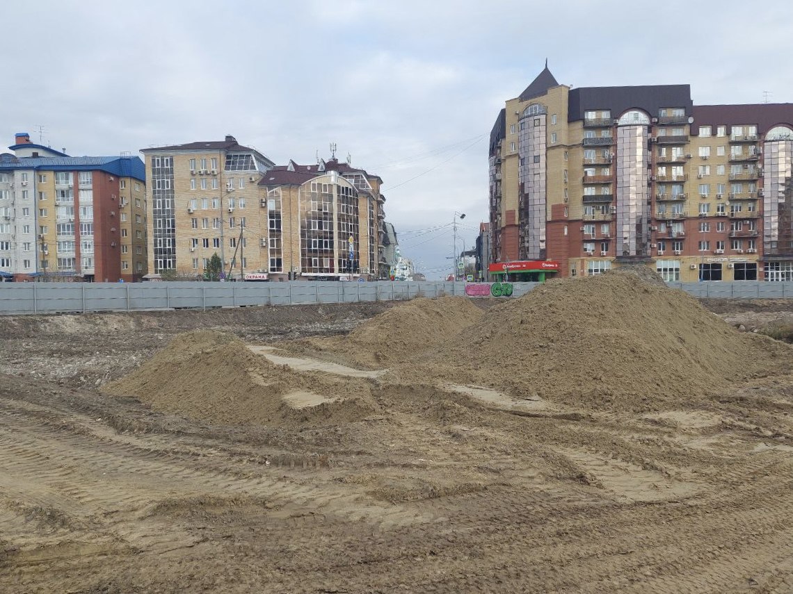 Продолжаются работы по созданию сквера в честь героев СВО Продолжаются работы по созданию сквера в честь героев СВО