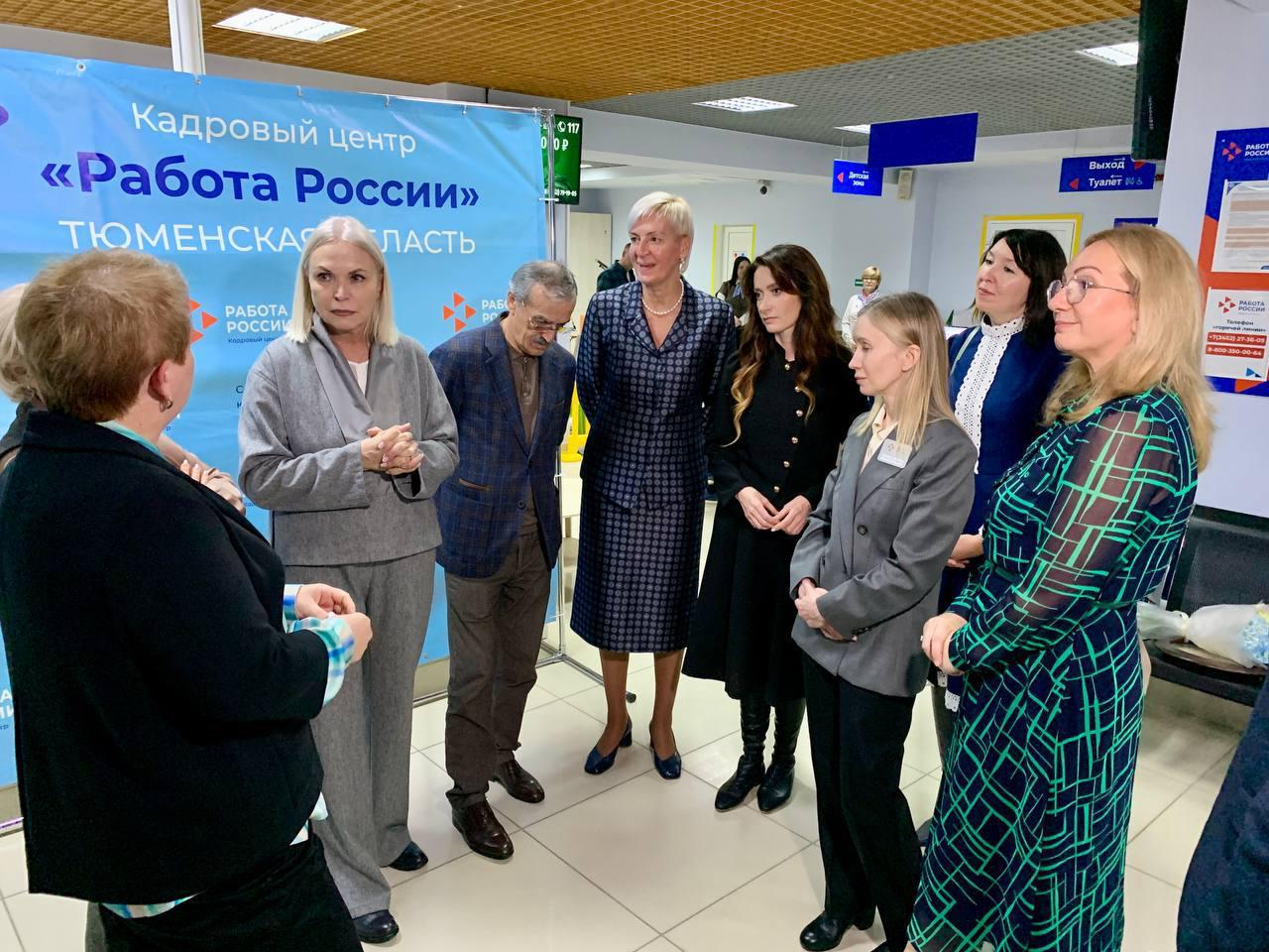 Александр Моор обсудил с председателем комитета Госдумы РФ по просвещению РФ Ириной Белых перспективы развития системы среднего профессионального образования Александр Моор обсудил с председателем комитета Госдумы РФ по просвещению РФ Ириной Белых перспективы развития системы среднего профессионального образования