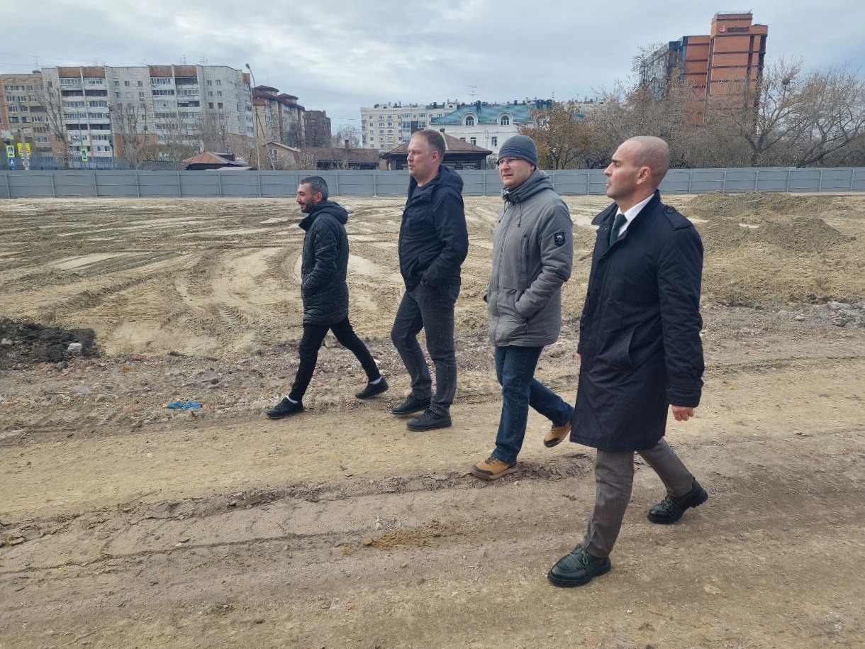 Продолжаются работы по созданию сквера в честь героев СВО Продолжаются работы по созданию сквера в честь героев СВО