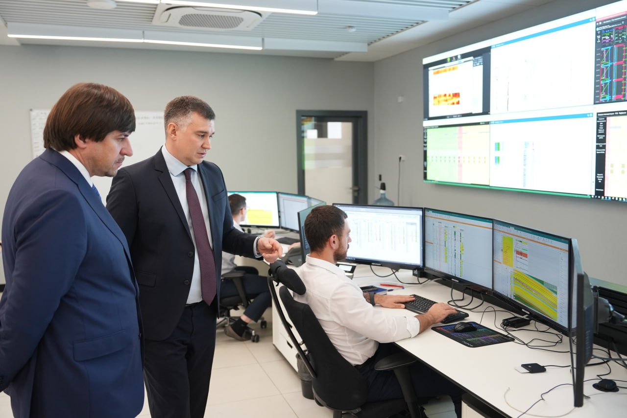 Максим Афанасьев: Предприятие завтрашнего дня – так можно назвать ООО «НОВАТЭК НТЦ»: опираясь на опыт прошлых лет и грамотно и оперативно реагируя на существующую ситуацию, компания последовательно внедряет передовые... Максим Афанасьев: Предприятие завтрашнего дня – так можно назвать ООО «НОВАТЭК НТЦ»: опираясь на опыт прошлых лет и грамотно и оперативно реагируя на существующую ситуацию, компания последовательно внедряет передовые...