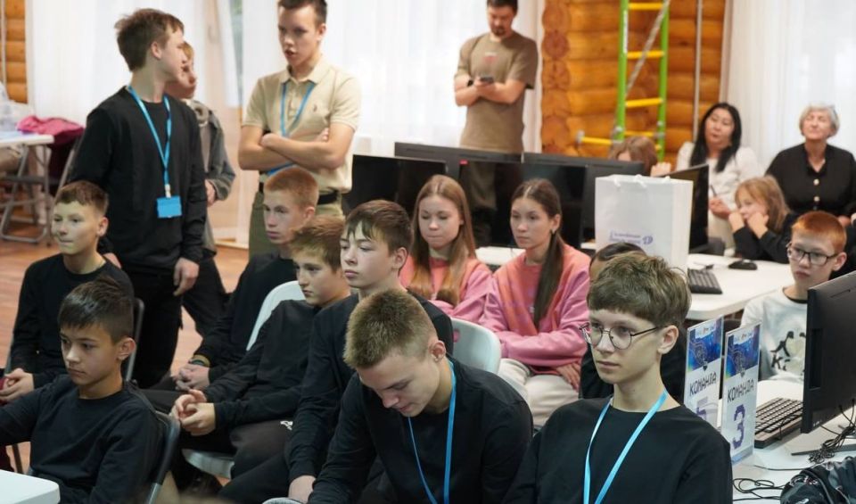 Участники хакатона в Тюмени разработали цифровых учителей будущего