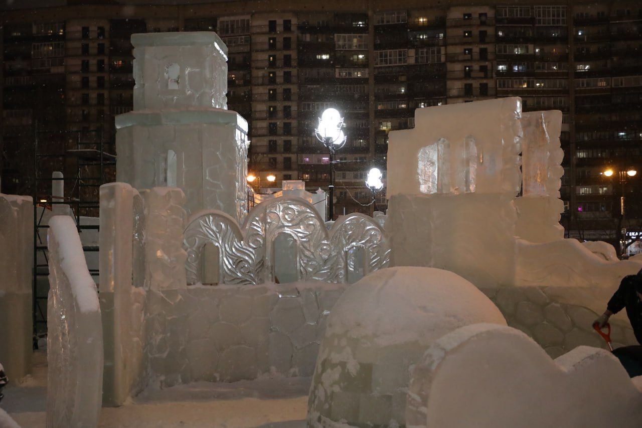 Ледовый городок на площади 400летия Тюмени: новая концепция Ледовый городок на площади 400летия Тюмени: новая концепция