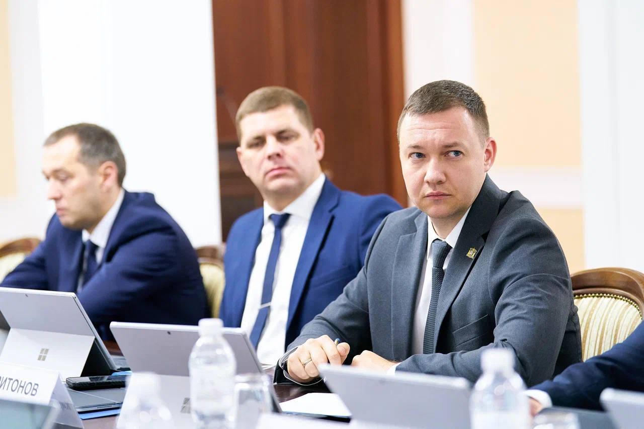 Руслан Кухарук: На заседании Правительства Югры одобрен проект окружного закона «О бюджете Ханты-Мансийского автономного округа – Югры на 2026 год и на плановый период 2027 и 2028 годов» Руслан Кухарук: На заседании Правительства Югры одобрен проект окружного закона «О бюджете Ханты-Мансийского автономного округа – Югры на 2026 год и на плановый период 2027 и 2028 годов»