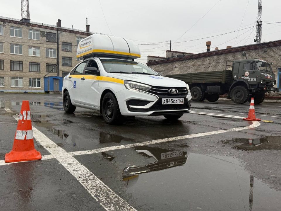 Тюменские ветераны СВО с инвалидностью смогут обучиться вождению автомобиля с ручным управлением