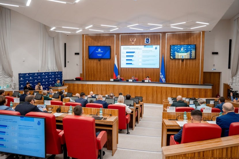 Ямальские парламентарии готовятся к принятию своего первого бюджета