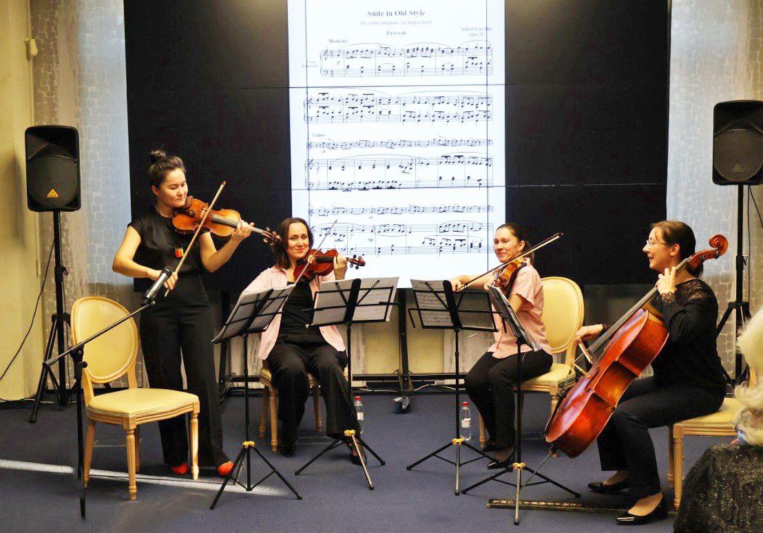 Тюменцев приглашают поговорить о минимализме в музыке 8 ноября