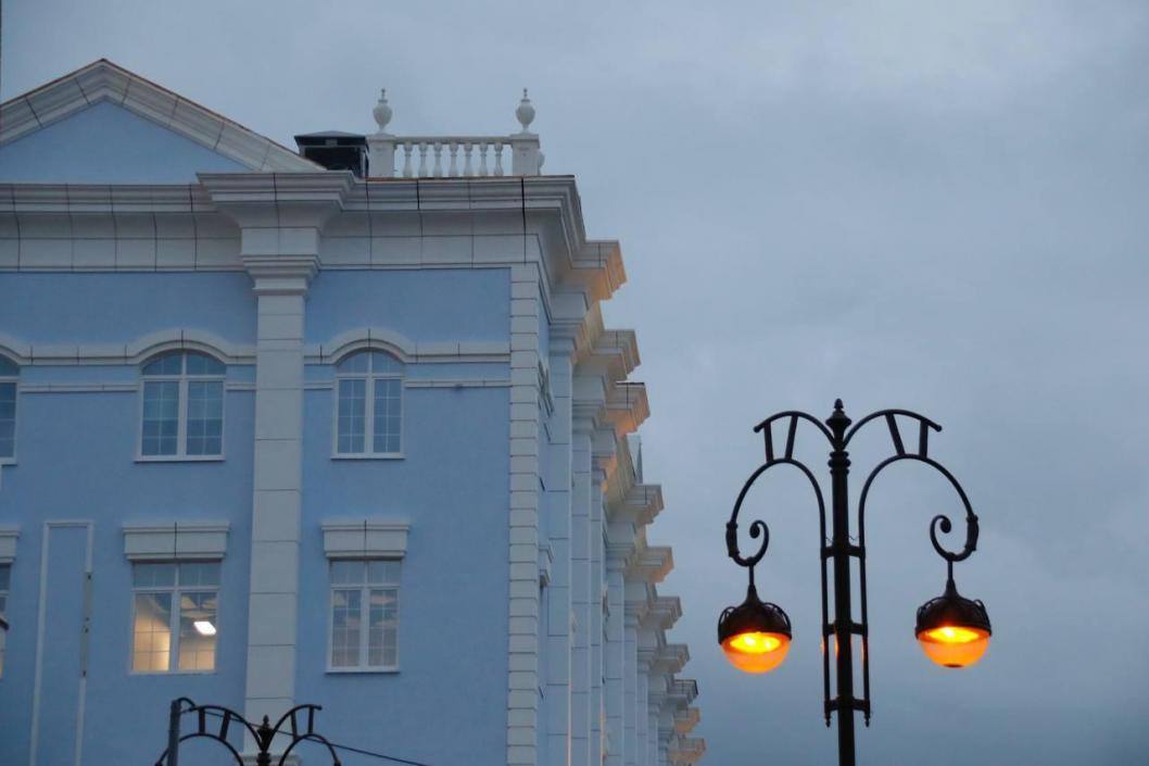 Уличные фонари в Тюмени будут включаться в 16:55 и выключаться в 7: