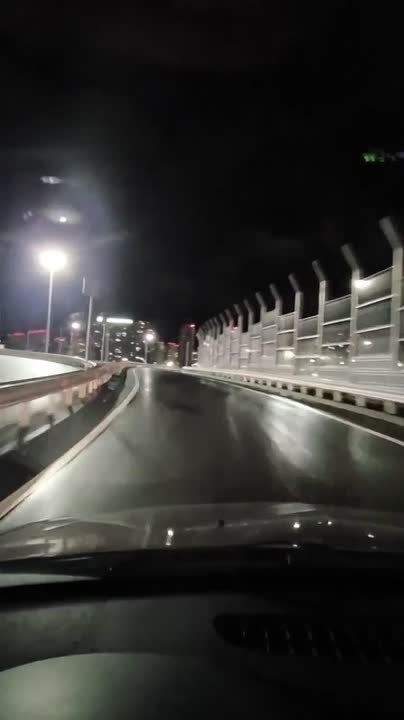 Поехали! Движение машин по съезду новой транспортной развязки на Червишевском тракте в Тюмени запустили несколько минут назад