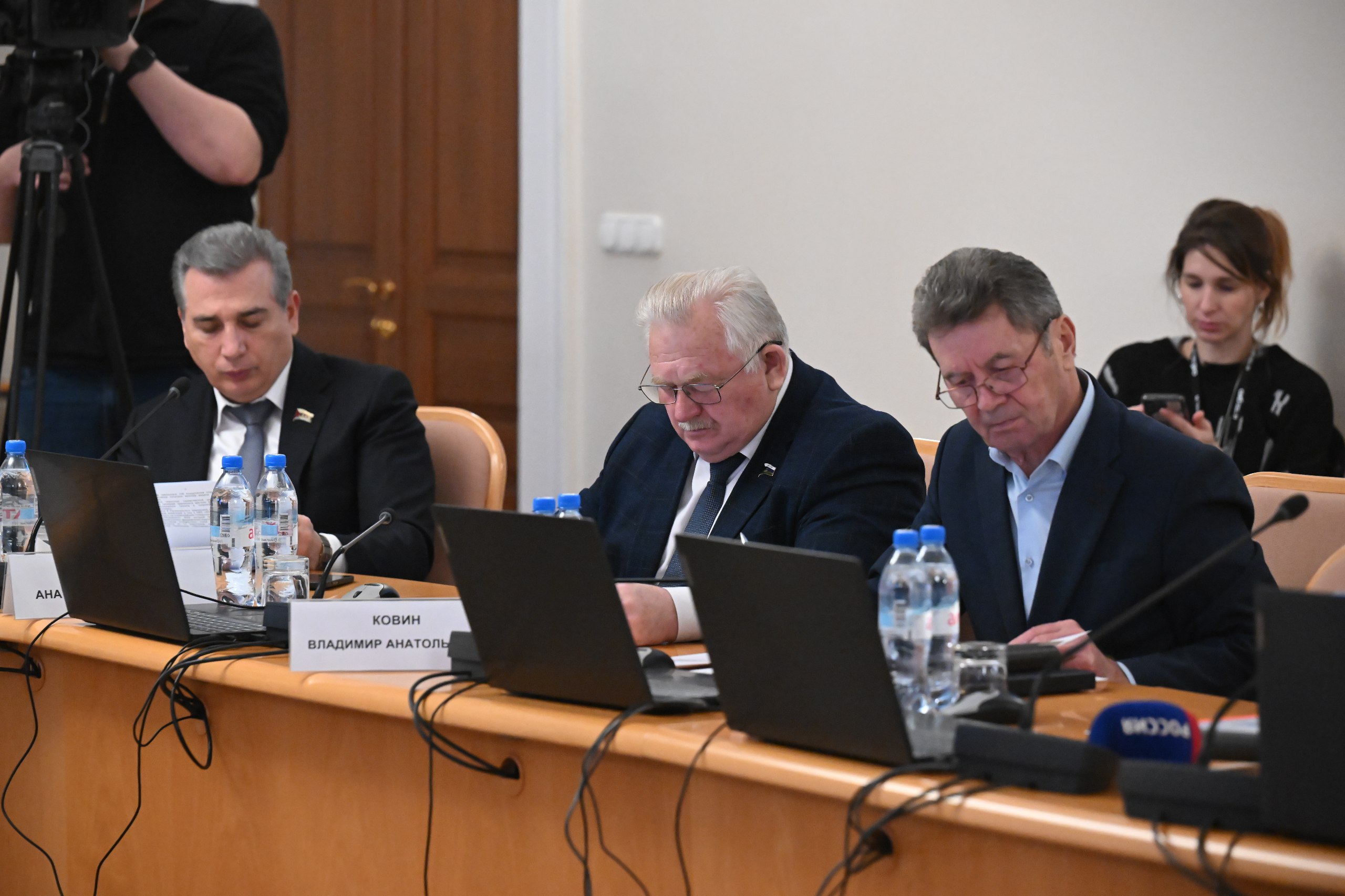 Сегодня в Тюменской областной думе состоялись выездное заседание Комитета Госдумы РФ по просвещению Сегодня в Тюменской областной думе состоялись выездное заседание Комитета Госдумы РФ по просвещению