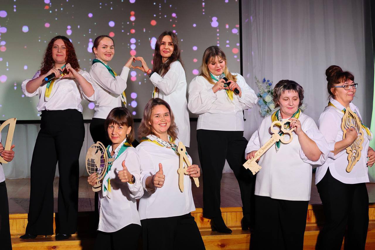 В Тобольске прошло торжественное мероприятие, посвященное 140-летию средней общеобразовательной школы №14 В Тобольске прошло торжественное мероприятие, посвященное 140-летию средней общеобразовательной школы №14