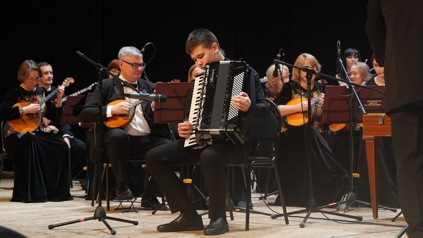 16 юных талантливых музыкантов были признаны лучшими по завершении первого тура открытого конкурса «Солист оркестра русских народных инструментов»