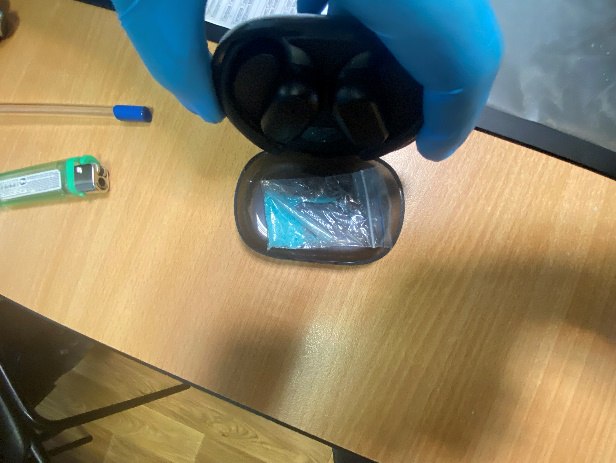 В Тюменском линейном отделе МВД России на транспорте возбуждено 30 уголовных дел в отношении мужчины, подозреваемого в незаконном обороте наркотиков В Тюменском линейном отделе МВД России на транспорте возбуждено 30 уголовных дел в отношении мужчины, подозреваемого в незаконном обороте наркотиков