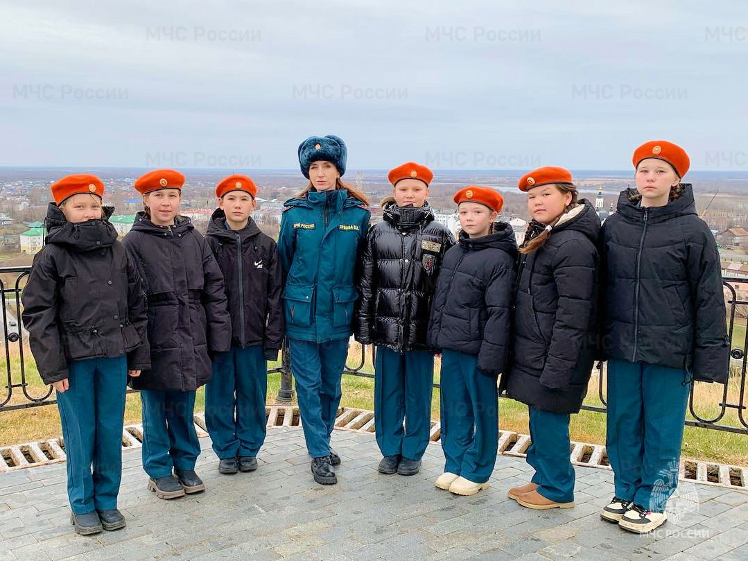 Пожарно-спасательный интенсив для кадет МЧС России Пожарно-спасательный интенсив для кадет МЧС России