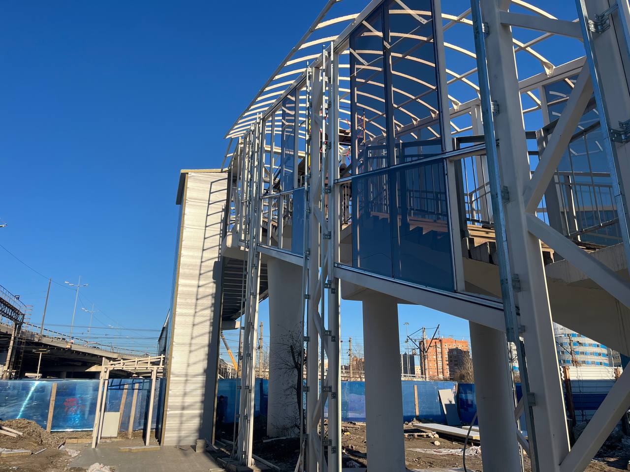 Максим Афанасьев: Переход возле моста «Стрела» (расположенного на улице Мориса Тореза) преображается на глазах! Максим Афанасьев: Переход возле моста «Стрела» (расположенного на улице Мориса Тореза) преображается на глазах!