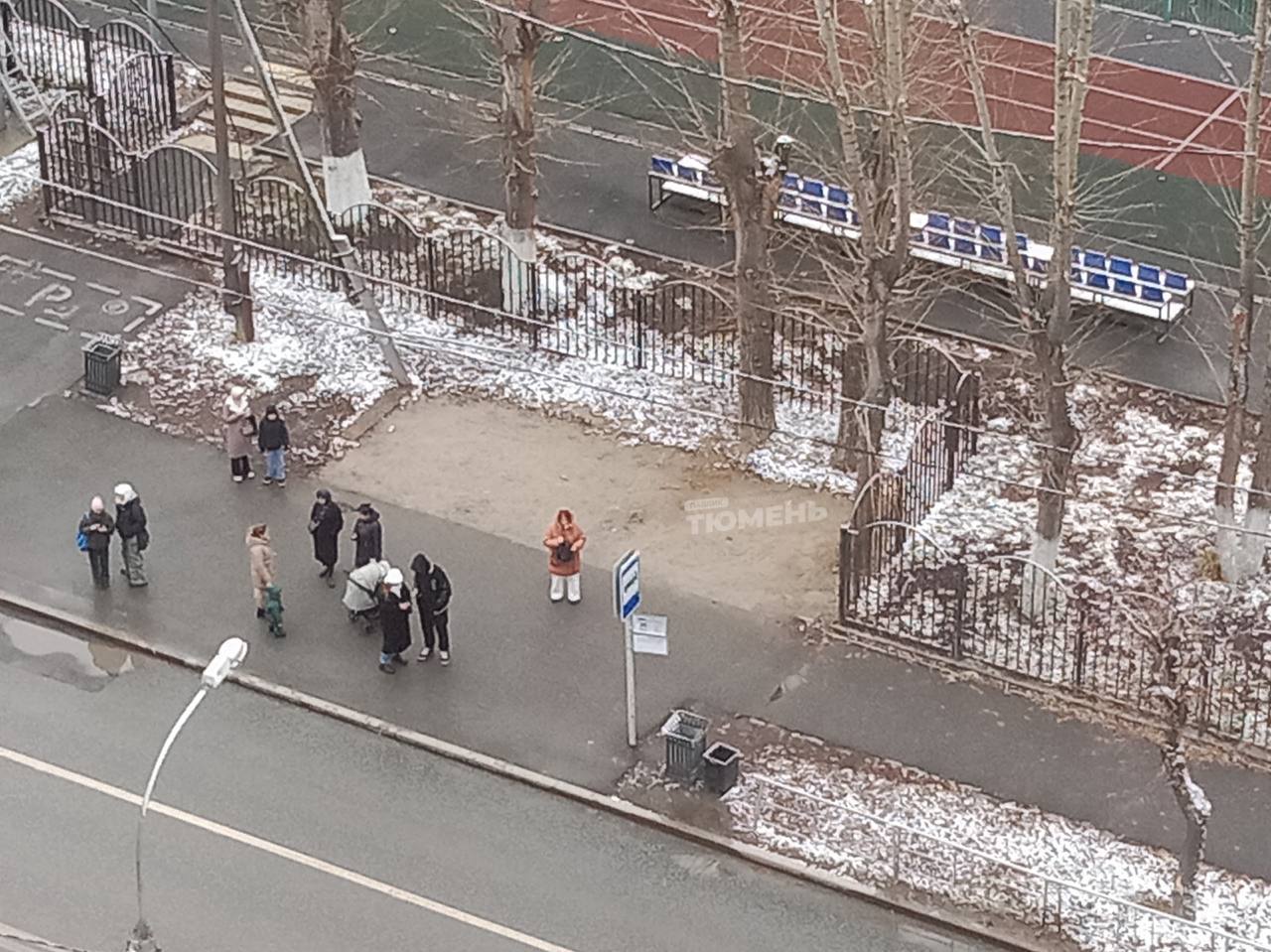 Тюменцы возмущены сносом остановки «Лицей 34»