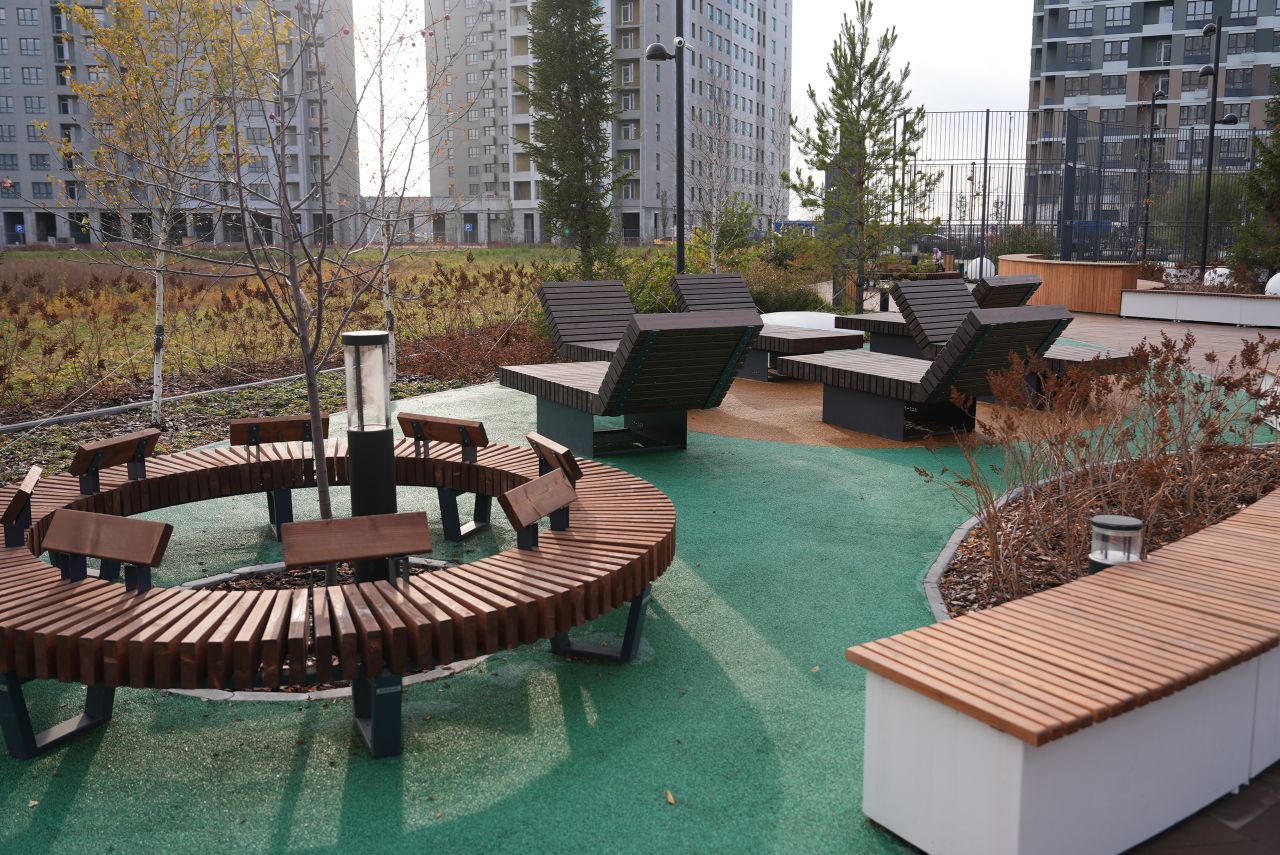 Максим Афанасьев: В прямом эфире губернатор Тюменской области А.В. Моор рассказал о заключенных с застройщиками соглашениях на возведение социальных объектов Максим Афанасьев: В прямом эфире губернатор Тюменской области А.В. Моор рассказал о заключенных с застройщиками соглашениях на возведение социальных объектов