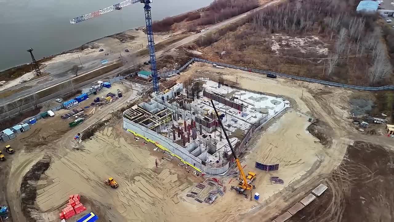 Глава Тобольска Петр Вагин представил уникальные кадры о ходе строительства концертного зала на берегу величественного Иртыша: