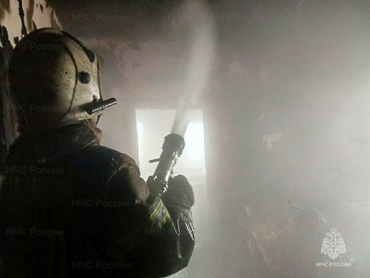 На пожаре в Ялуторовске погиб человек На пожаре в Ялуторовске погиб человек