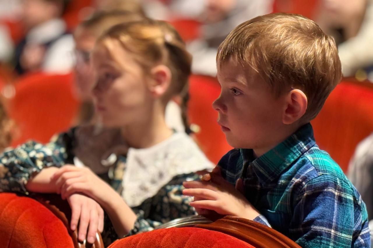 День народного единства в Тобольске ознаменовался насыщенной программой праздничных мероприятий, которые прошли на нескольких площадках города День народного единства в Тобольске ознаменовался насыщенной программой праздничных мероприятий, которые прошли на нескольких площадках города