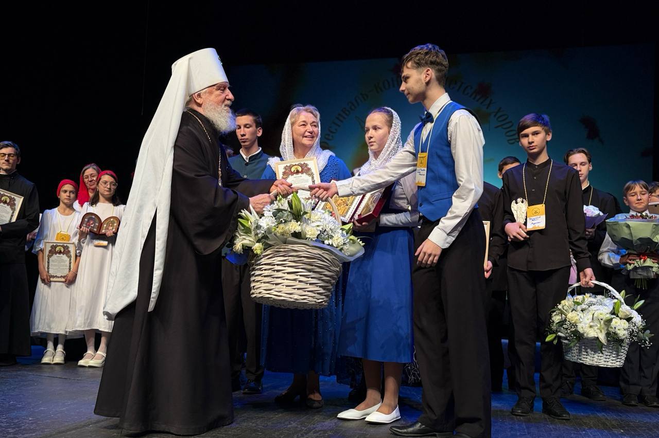 День народного единства в Тобольске ознаменовался насыщенной программой праздничных мероприятий, которые прошли на нескольких площадках города День народного единства в Тобольске ознаменовался насыщенной программой праздничных мероприятий, которые прошли на нескольких площадках города