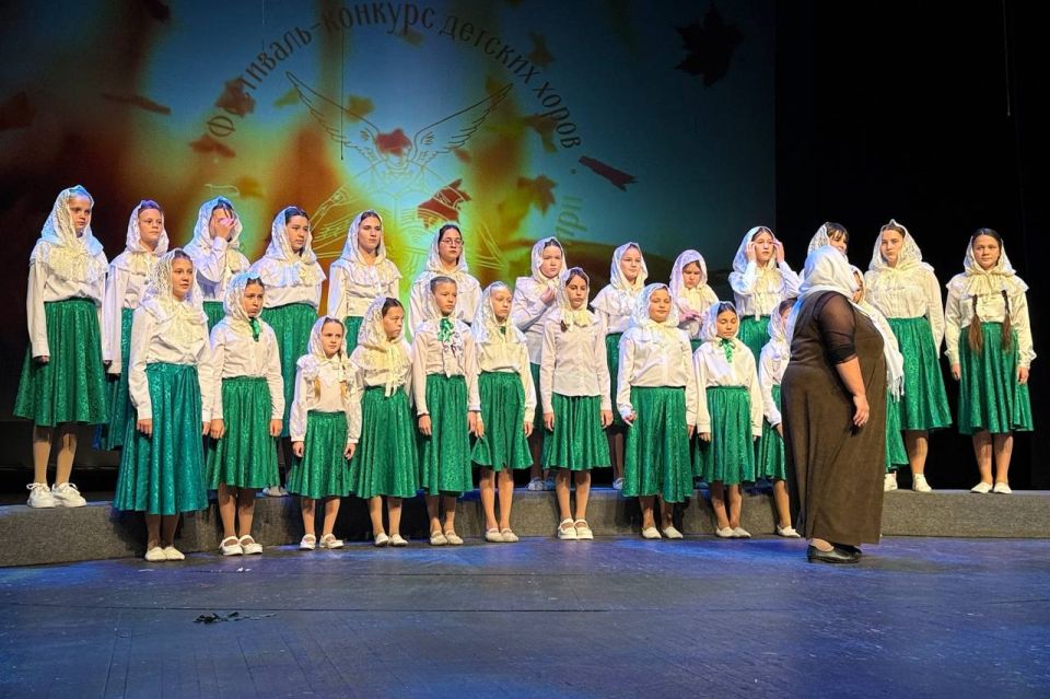 День народного единства в Тобольске ознаменовался насыщенной программой праздничных мероприятий, которые прошли на нескольких площадках города День народного единства в Тобольске ознаменовался насыщенной программой праздничных мероприятий, которые прошли на нескольких площадках города