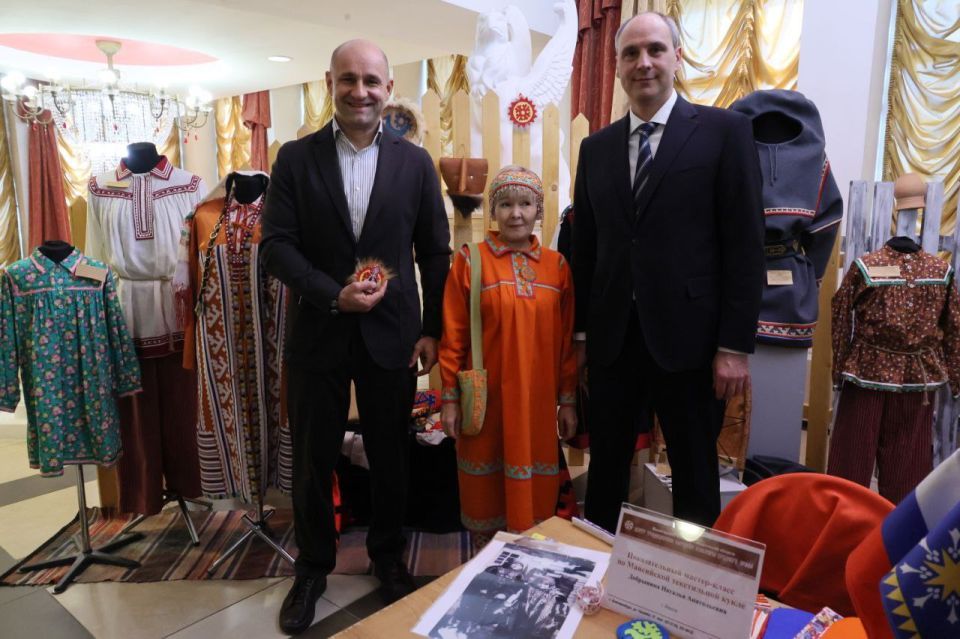 Артём Жога: Колоритно и ярко отметили День народного единства на фестивале культур в Екатеринбурге Артём Жога: Колоритно и ярко отметили День народного единства на фестивале культур в Екатеринбурге