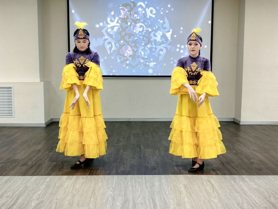 Праздник единства и многообразия: «Народов много — Родина одна!» Праздник единства и многообразия: «Народов много — Родина одна!»