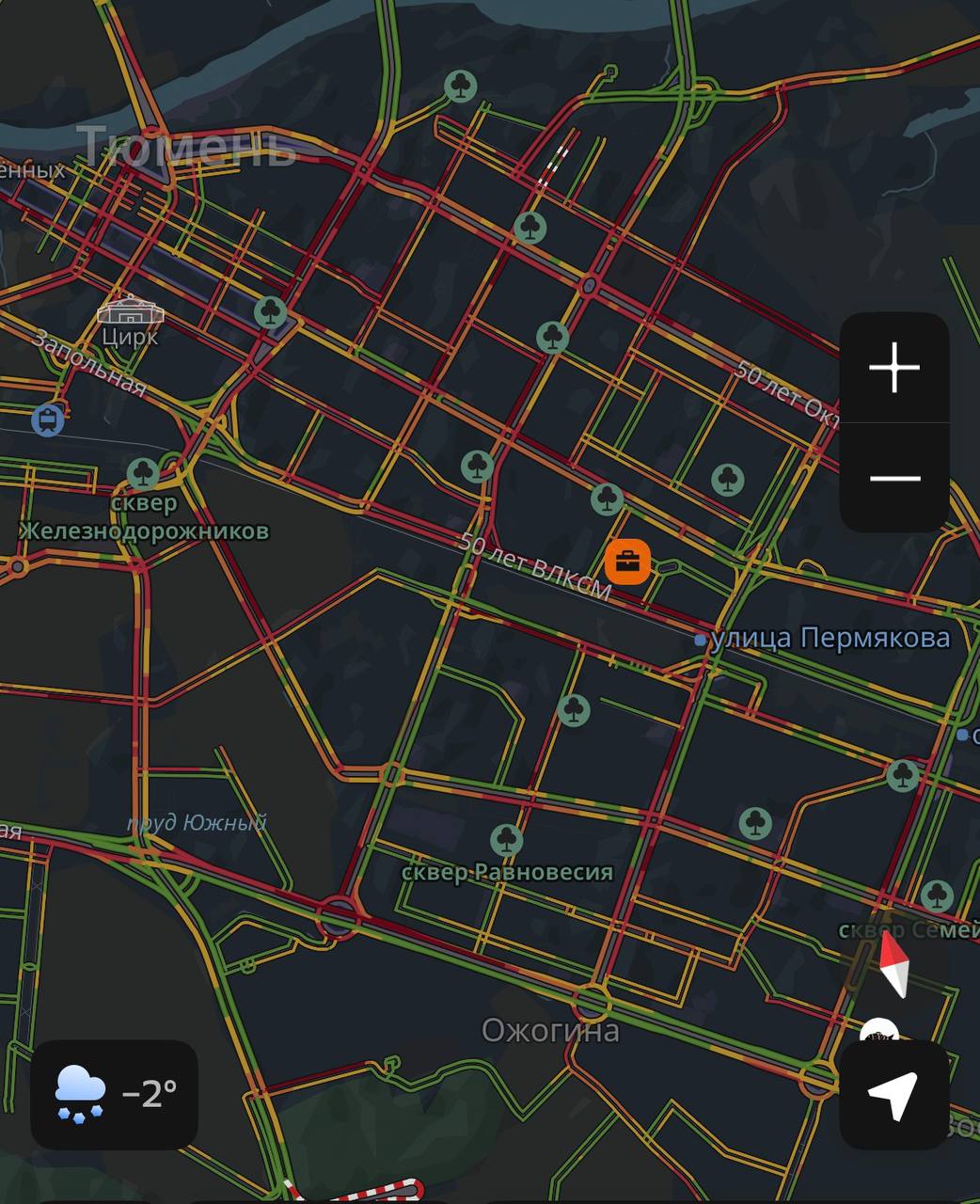 Дороги Тюмени окрасились в красный